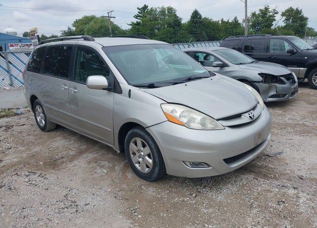 2007 TOYOTA Sienna