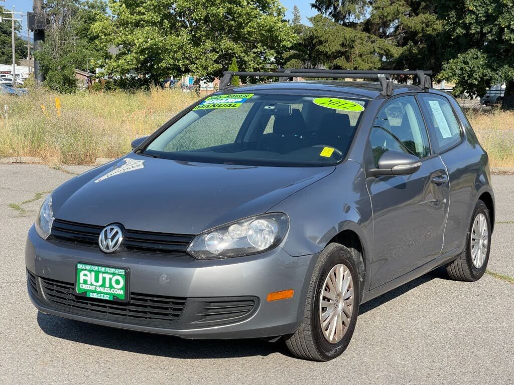 2012 VOLKSWAGEN Golf