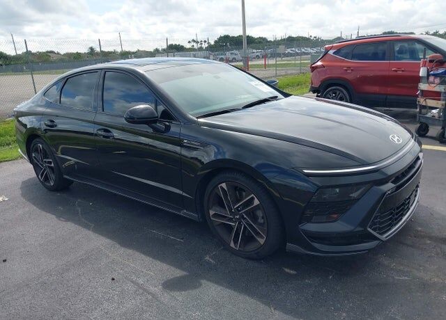 2025 HYUNDAI Sonata