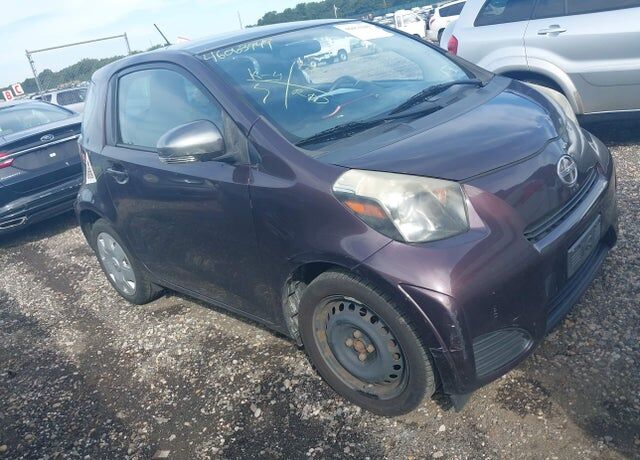 2013 TOYOTA Scion