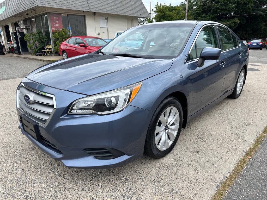 2016 SUBARU Legacy