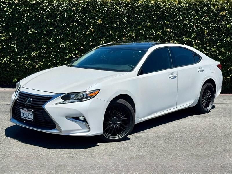 2017 Lexus ES