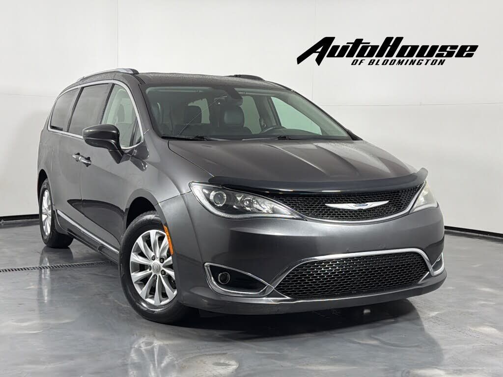 2019 CHRYSLER Pacifica