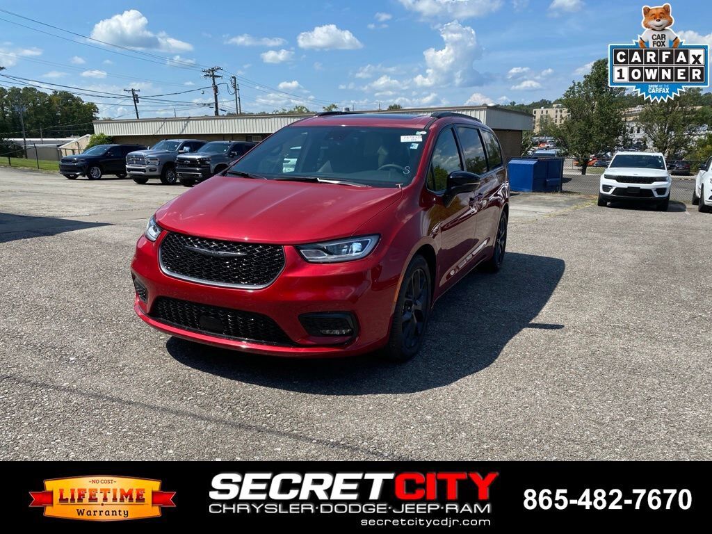 2025 CHRYSLER Pacifica