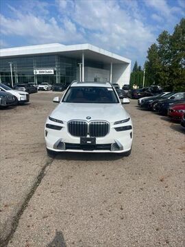 2024 BMW X7