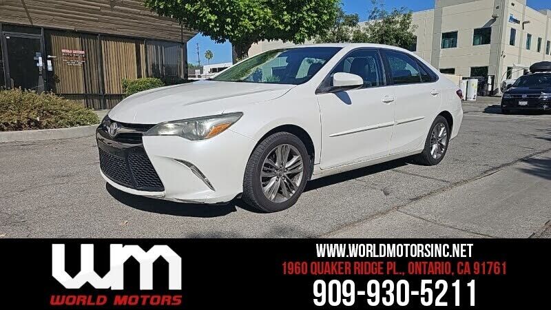 2016 TOYOTA Camry