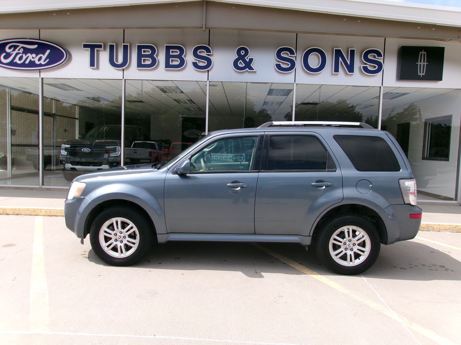 2010 MERCURY Mariner