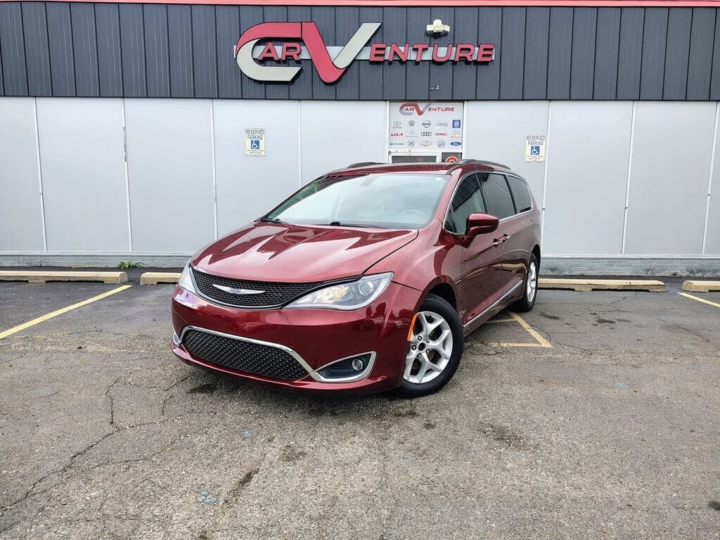 2017 CHRYSLER Pacifica
