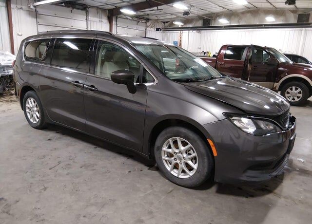 2021 CHRYSLER Voyager