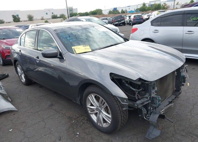 2013 INFINITI G37