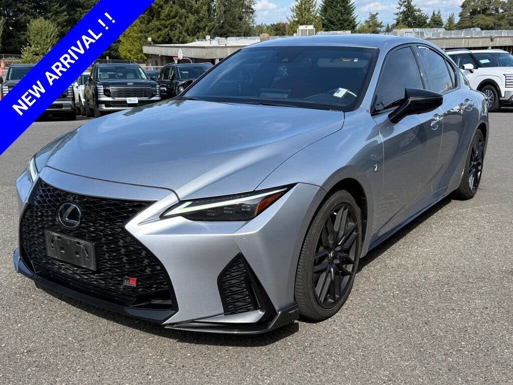 2021 LEXUS IS
