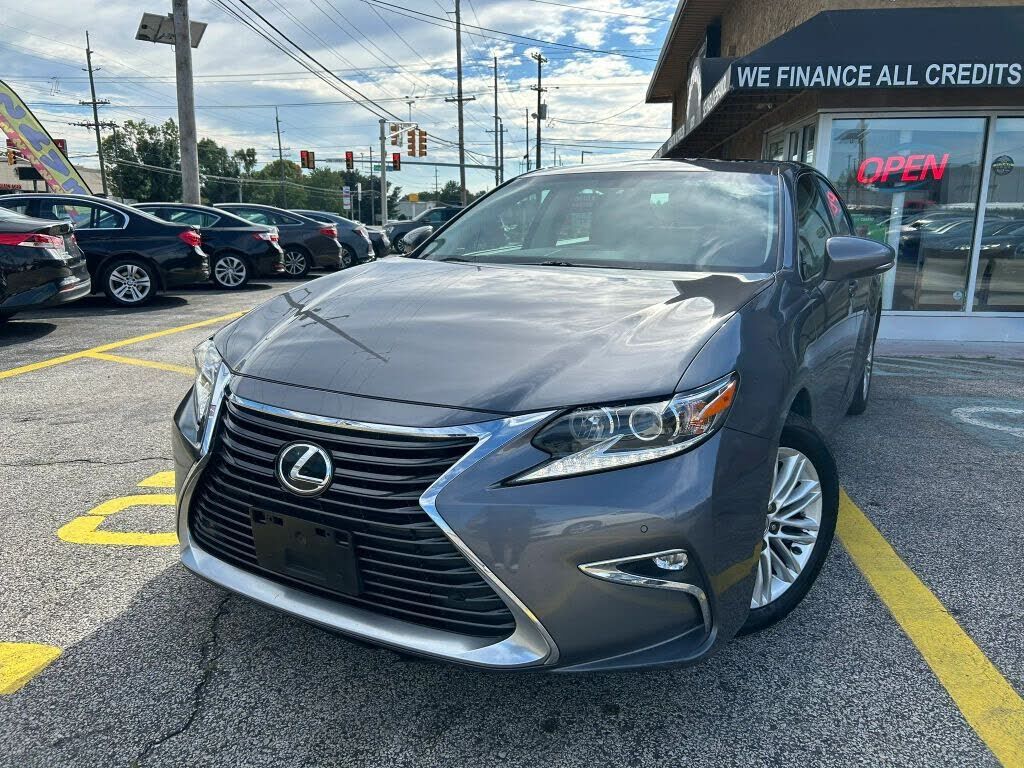 2016 LEXUS ES