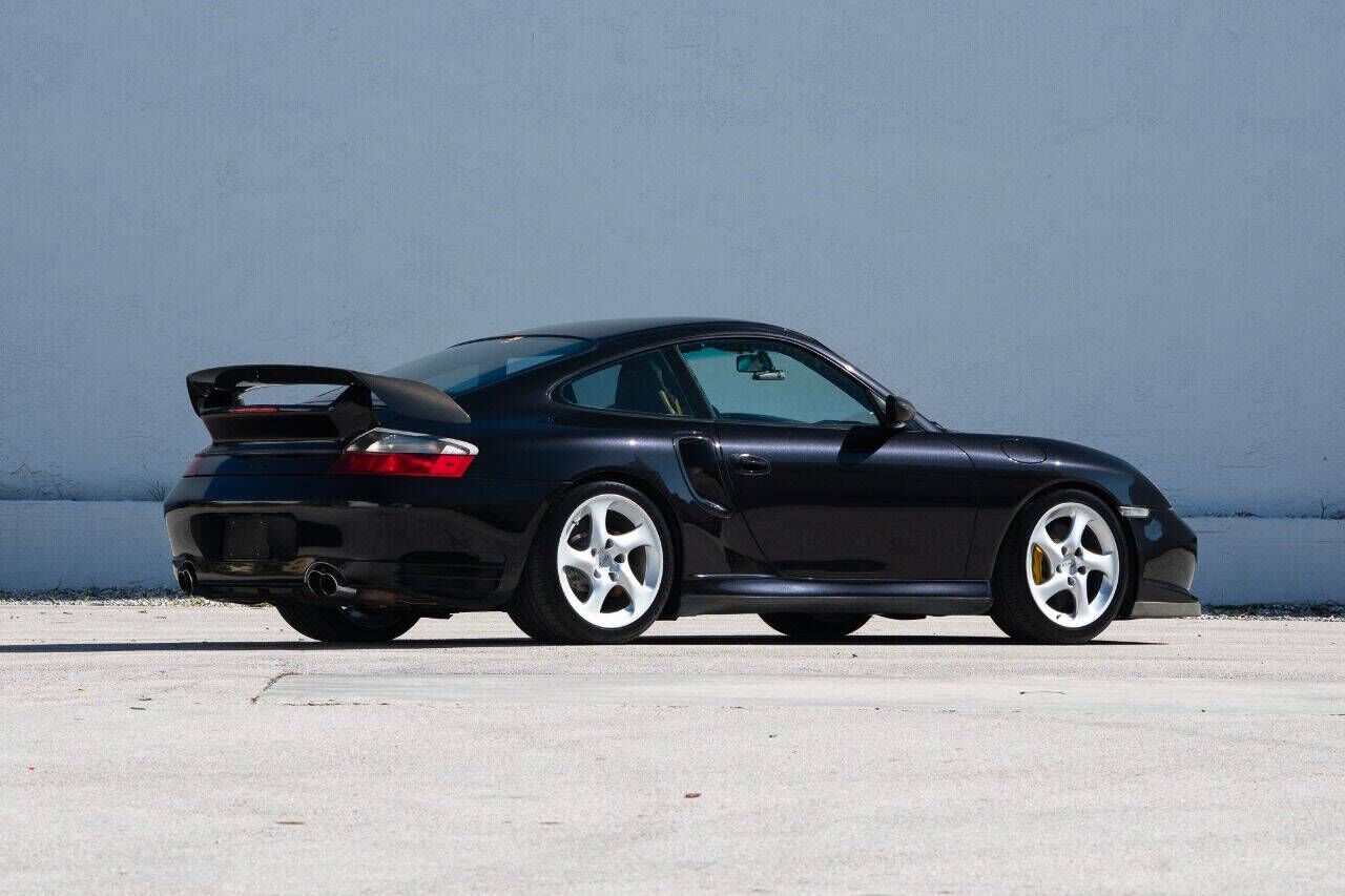2002 PORSCHE 911