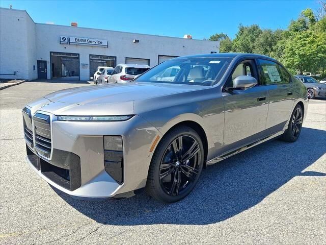 2027 BMW 740i