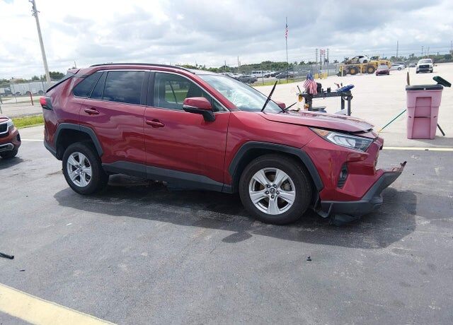 2019 TOYOTA RAV4
