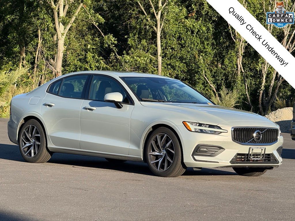 2019 VOLVO S60