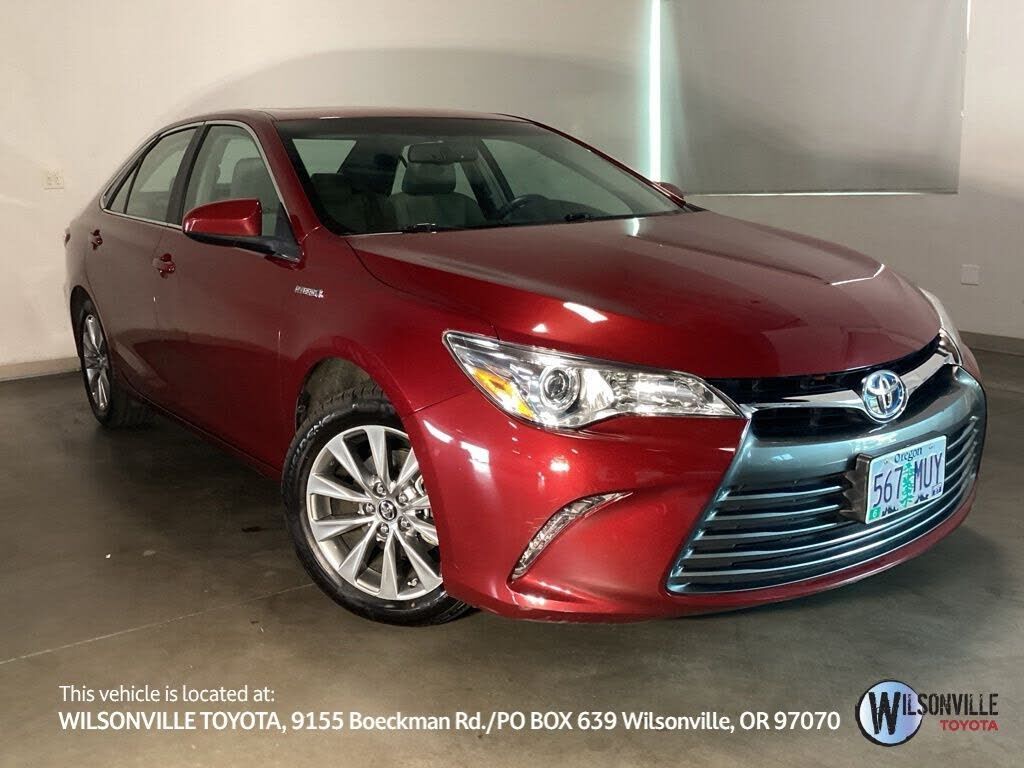 2016 TOYOTA Camry