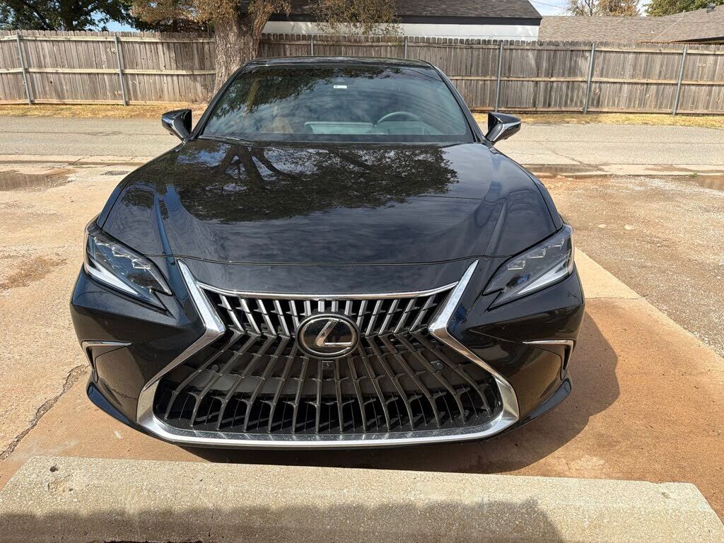 2025 Lexus ES