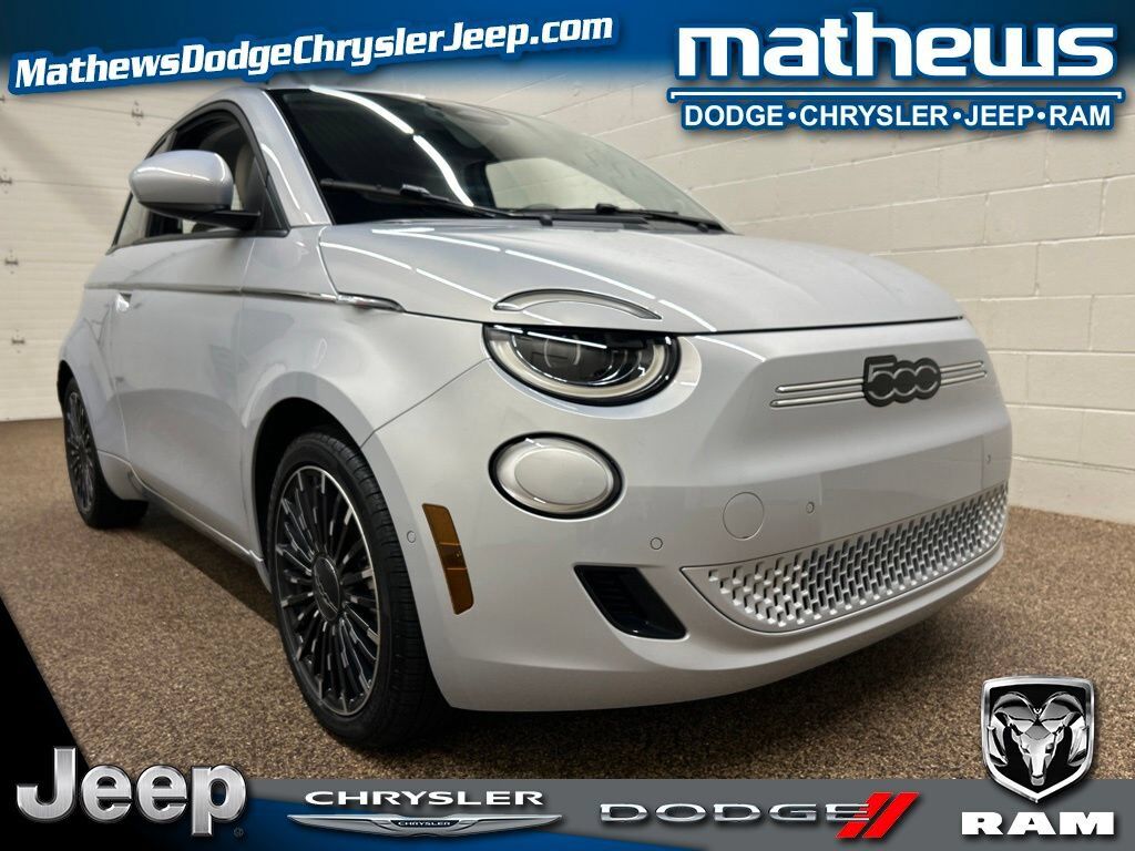 2024 FIAT 500e