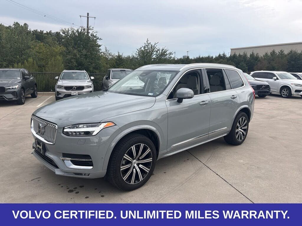 2025 VOLVO XC90