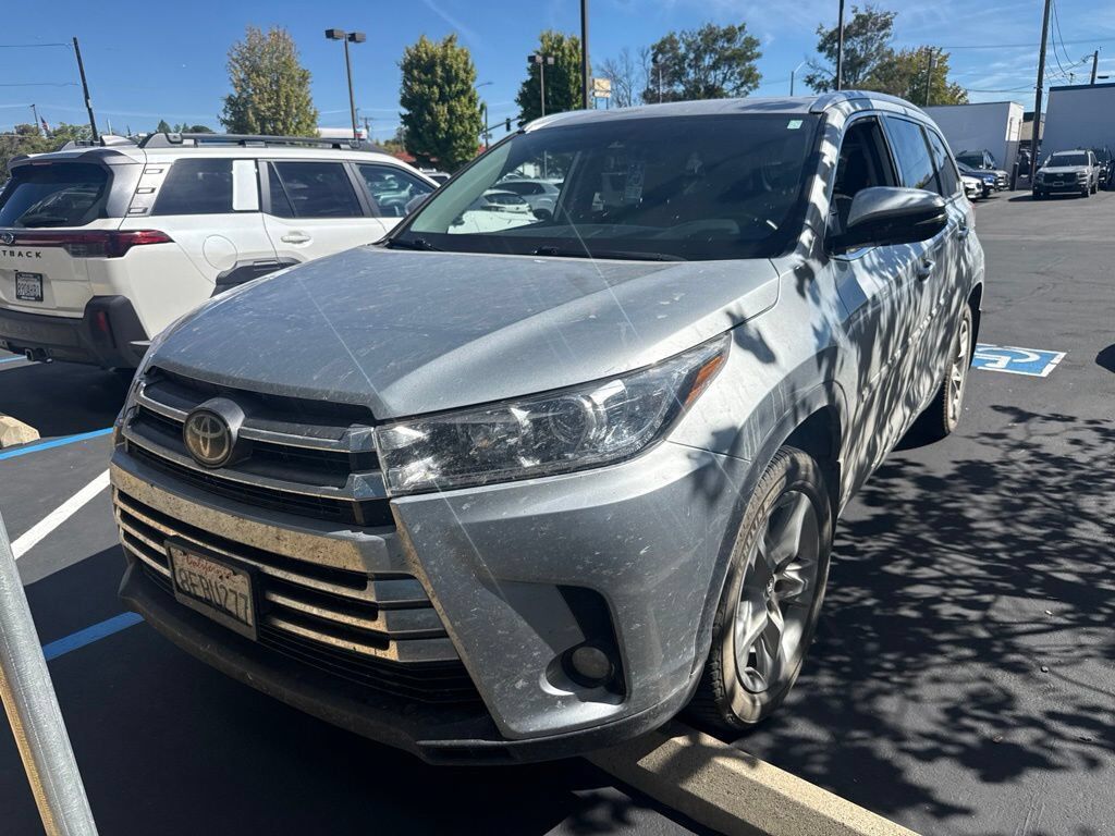 2018 TOYOTA Highlander