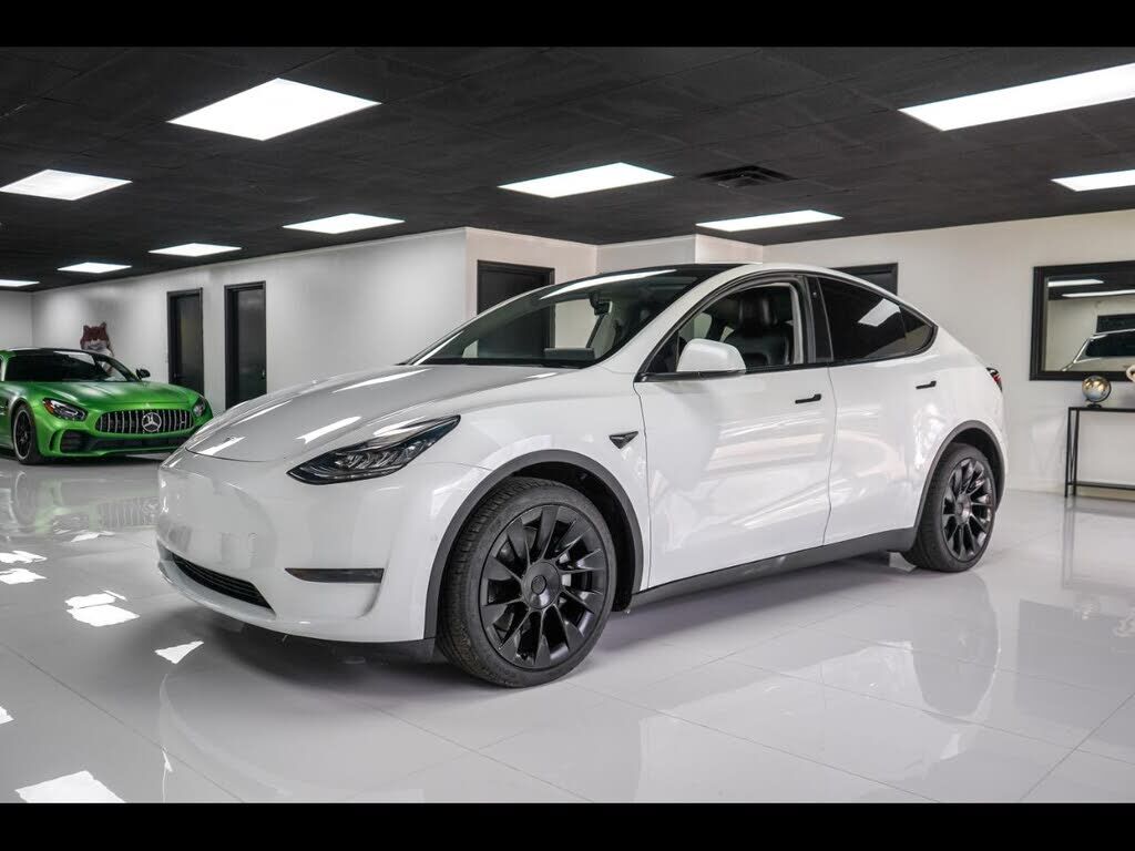 2020 TESLA Model Y