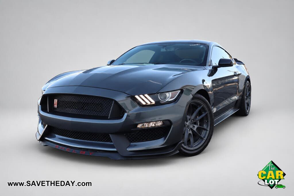 2018 FORD Mustang