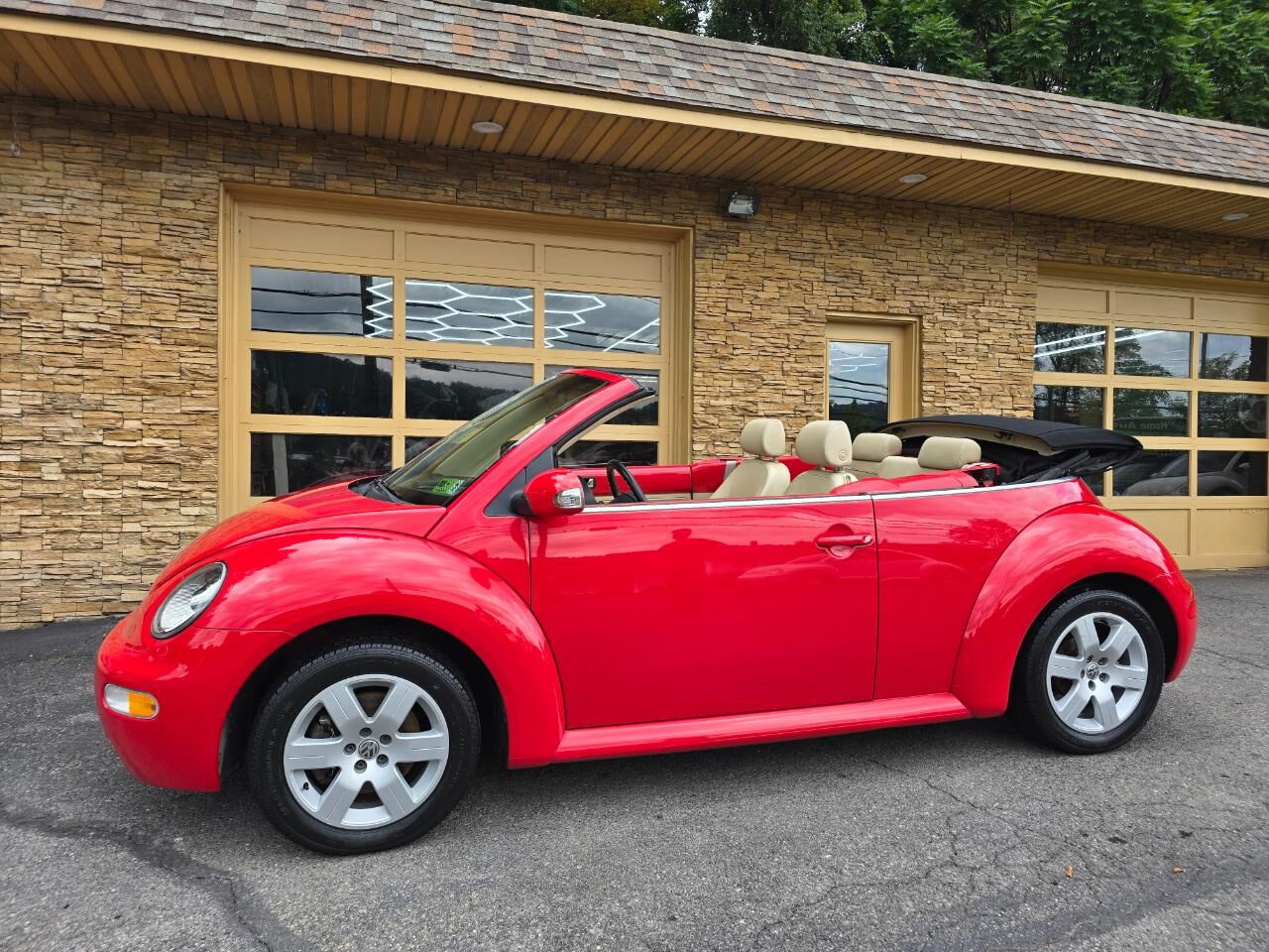 2004 VOLKSWAGEN Beetle