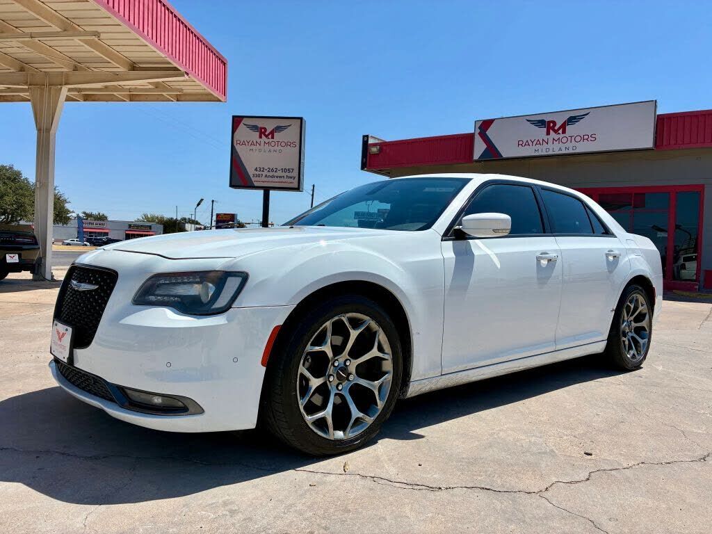 2018 CHRYSLER 300