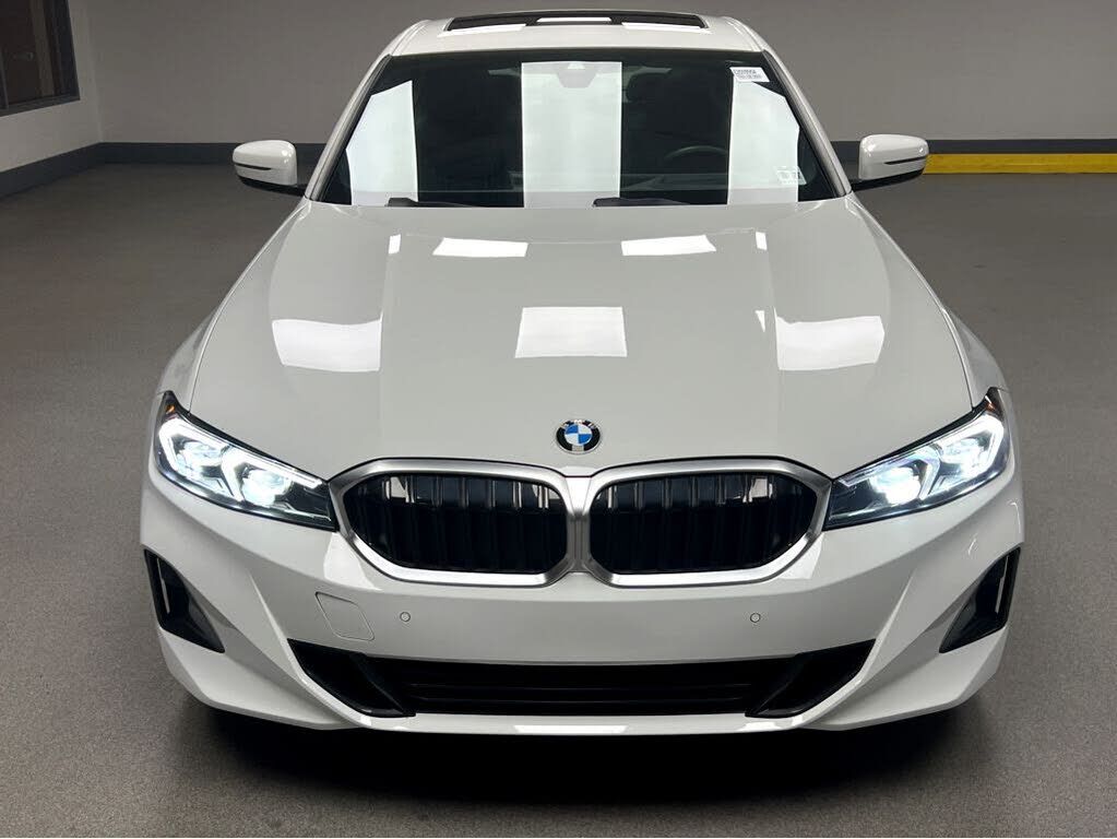 2023 BMW 330i