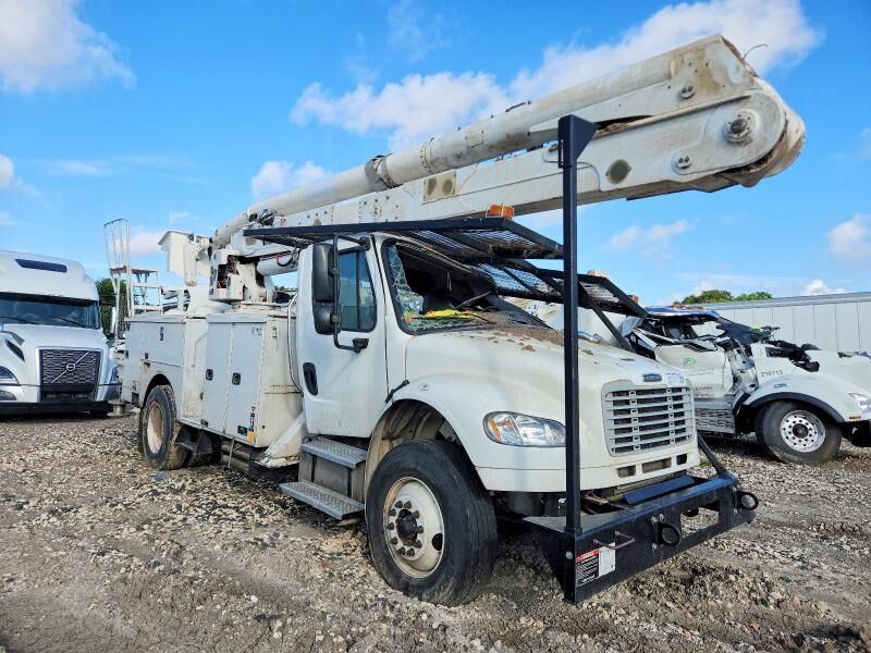 2021 FREIGHTLINER M2