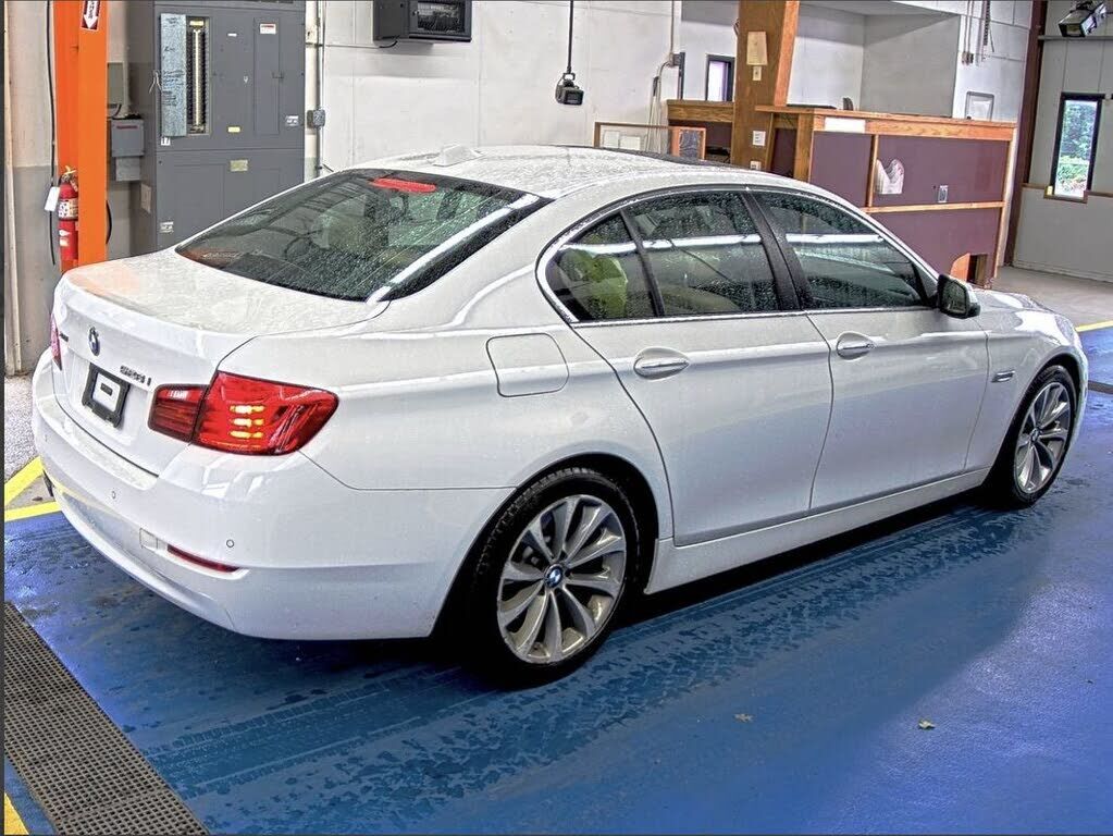 2016 BMW 528i