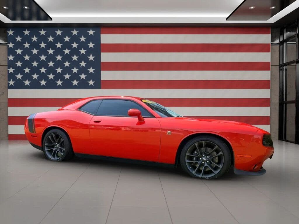 2020 DODGE Challenger