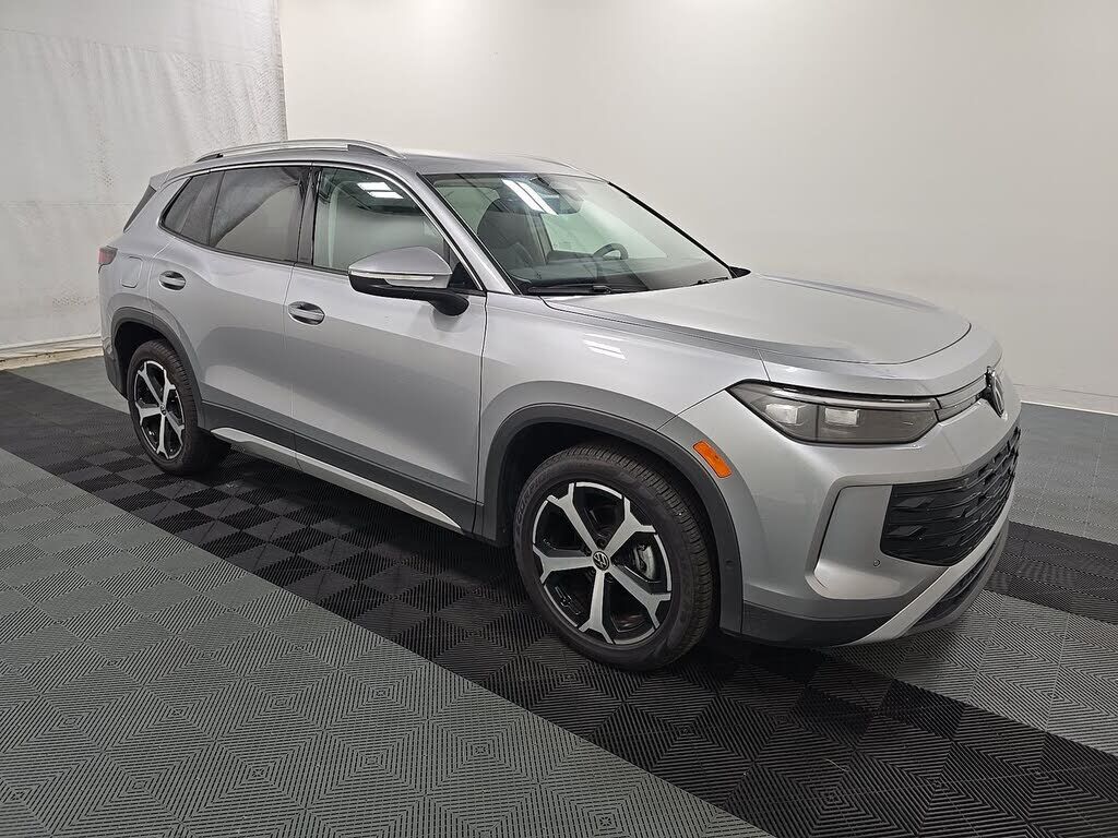 2025 VOLKSWAGEN Tiguan