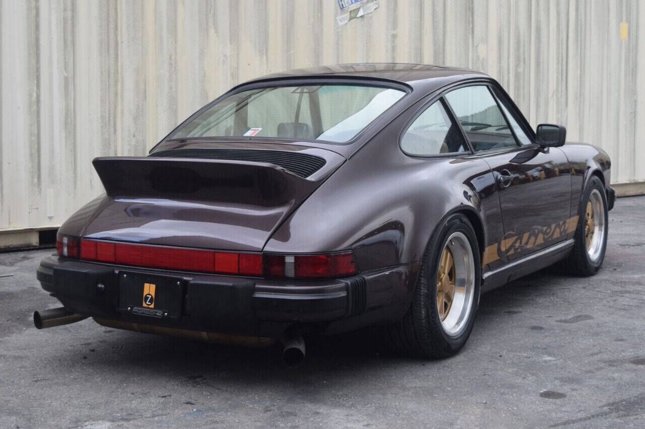 1988 PORSCHE 911