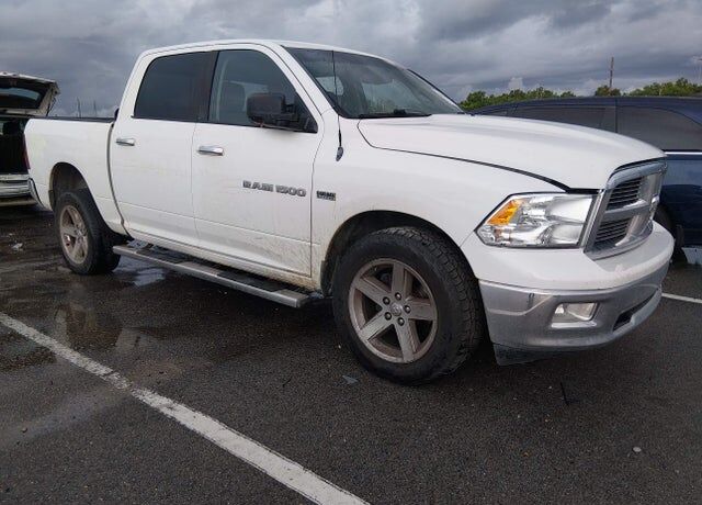 2011 DODGE Ram