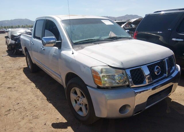2004 NISSAN Titan