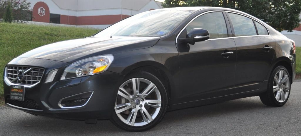 2012 VOLVO S60