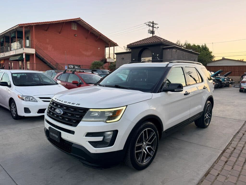 2016 FORD Explorer