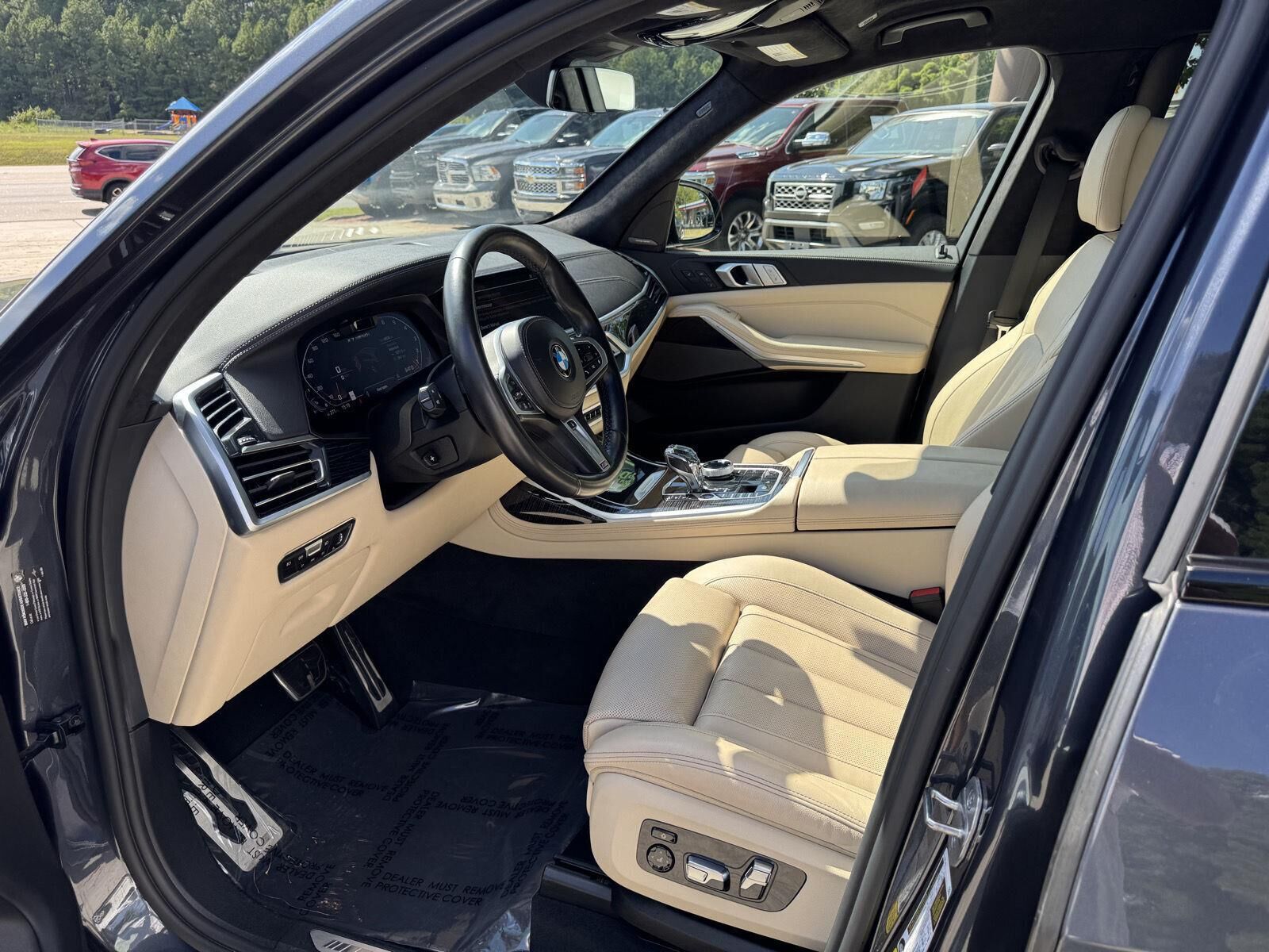 2021 BMW X7