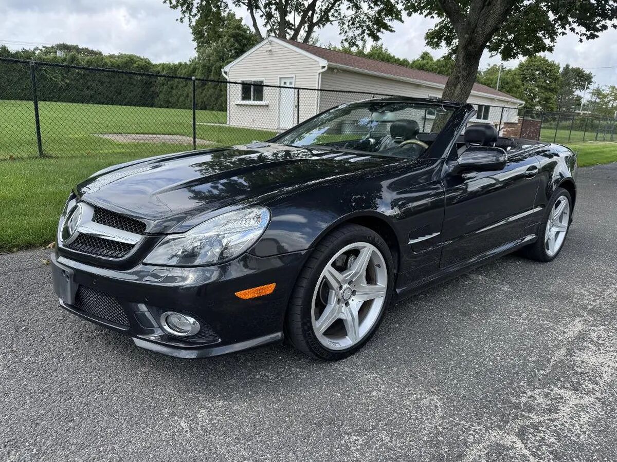 2011 MERCEDES-BENZ SL-Class
