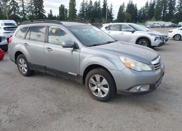 2010 SUBARU Outback