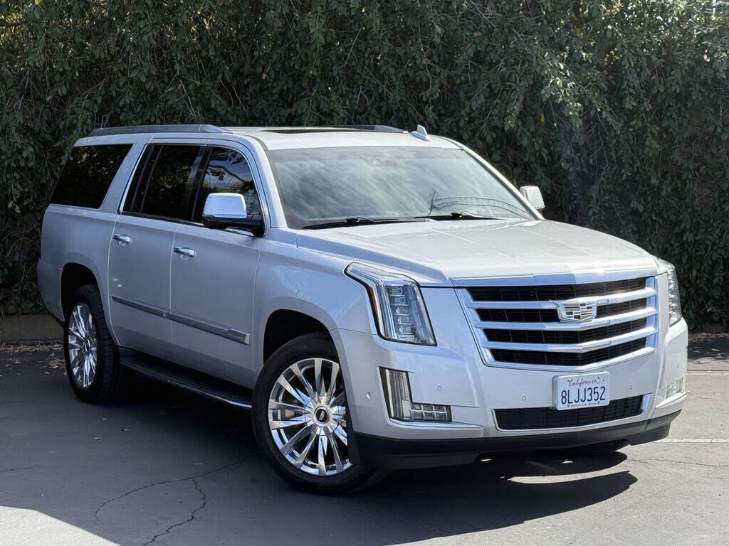 2018 CADILLAC Escalade ESV