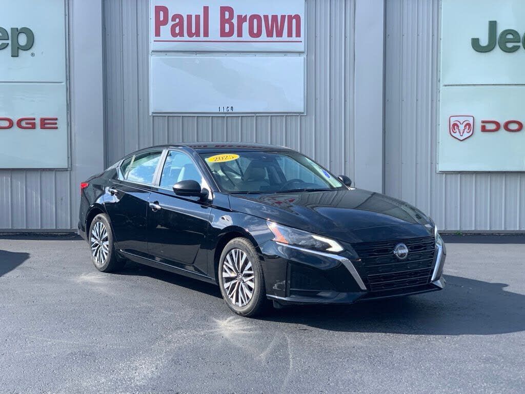 2025 NISSAN Altima