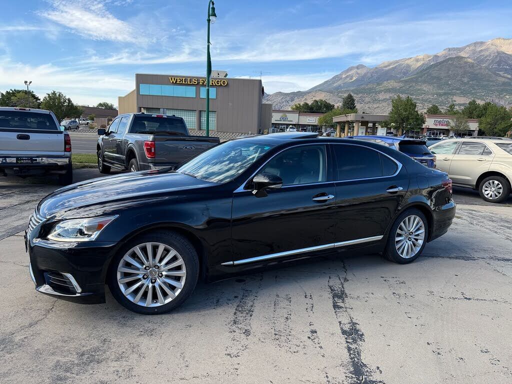 2017 Lexus LS
