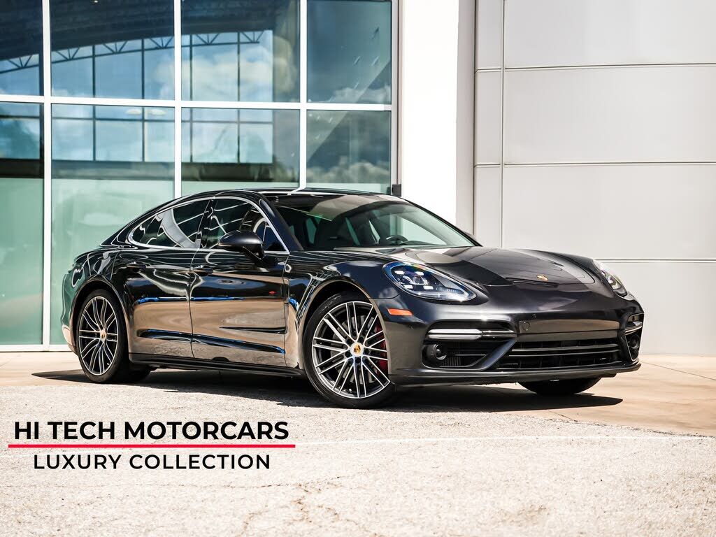 2017 PORSCHE Panamera