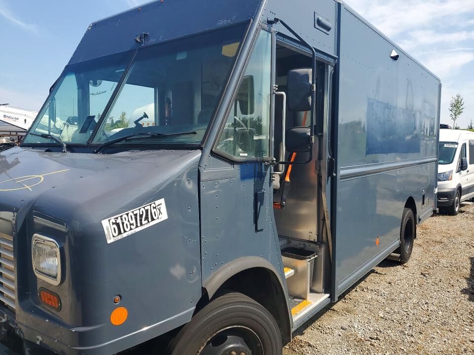 2021 FORD Commercial Chassis