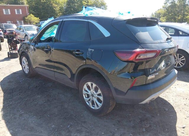 2023 FORD Escape