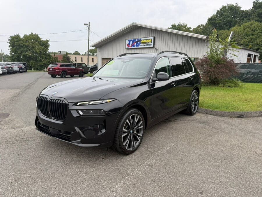 2023 BMW X7