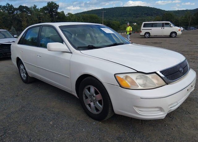 2000 TOYOTA Avalon